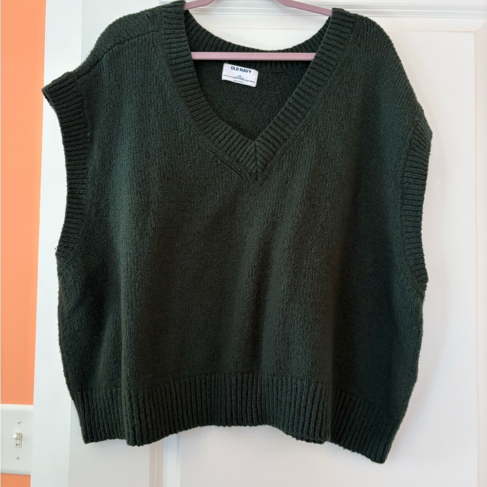 Old Navy Women's Dark Green V-Neck Sweater Vest